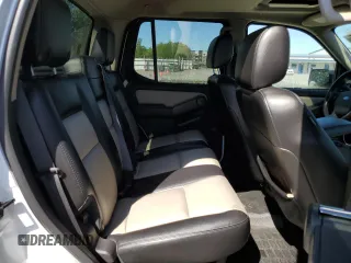 2007 Ford Explorer Sport Trac Limited z VIN 1FMEU53K97UA04227, wystawiony jako Copart lot #58942225 z przebiegiem 178 428 mil mil oraz Tytuł czysty. Historia ofert i sprzedaży dostępna na DreamBid. Obrazek 10.