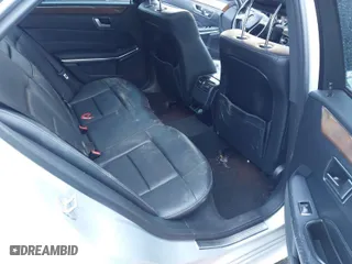 2014 Mercedes-Benz E-Class E 350 Sport with VIN WDDHF5KB4EA876770, listed as a IAAI auction lot 41531940 with 121,993 mi miles. Bid and sale history available at carsss.com. Image 8.