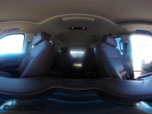 2016 Chevrolet Tahoe LTZ z VIN 1GNSKCKC9GR205745, wystawiony jako IAAI lot #41710241 z przebiegiem 94 931 mil mil oraz . Historia ofert i sprzedaży dostępna na DreamBid. Obrazek 18.