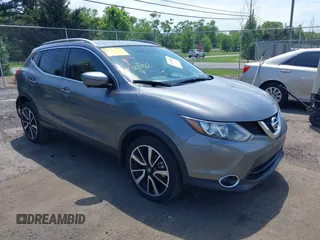 2017 Nissan Rogue S z VIN JN1BJ1CP3HW003717, wystawiony jako IAAI lot #42318482 z przebiegiem 58 771 mil mil oraz . Historia ofert i sprzedaży dostępna na DreamBid. Obrazek 1.