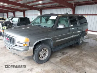 2001 GMC Yukon XL SLT with VIN 3GKGK26G31G116450, listed as a IAAI auction lot 41458357 with 203,095 mi miles. Bid and sale history available at carsss.com. Image 2.