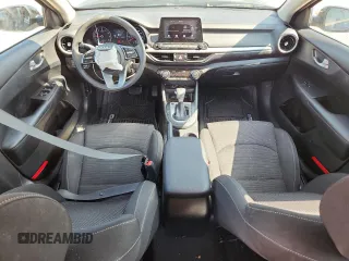 2019 Kia Forte LXS z VIN 3KPF24AD1KE049893, wystawiony jako Copart lot #63523145 z przebiegiem 86 478 mil mil oraz Szkoda całkowita • Salvage title. Historia ofert i sprzedaży dostępna na DreamBid. Obrazek 8.