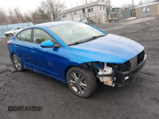 2018 Hyundai Elantra SEL with VIN 5NPD84LF4JH338555, listed as a IAAI auction lot 41575318 with 112,200 mi miles. Bid and sale history available at carsss.com. Image 1.