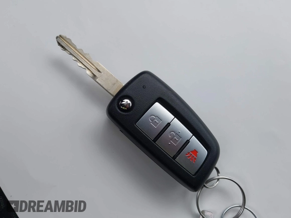 2021 Nissan Rogue S z VIN JN1BJ1AW1MW451751, wystawiony jako IAAI lot #42052428 z przebiegiem 70 437 mil mil oraz . Historia ofert i sprzedaży dostępna na DreamBid. Obrazek 11.