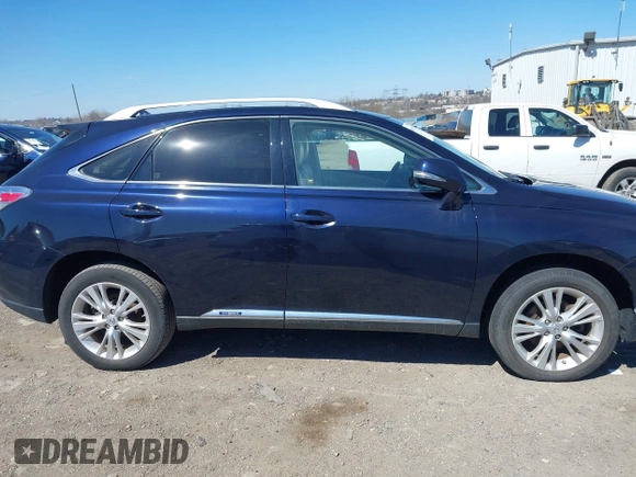 2010 Lexus RX 450h with VIN JTJBC1BA6A2009915, listed as a IAAI auction lot 41903210 with 190,013 mi miles and . Bid and sale history available at carsss.com. Image 13.