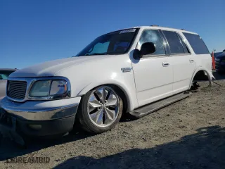 2000 Ford Expedition XLT with VIN 1FMRU156XYLC45800, listed as a Copart auction lot 87738565 with 249,360 mi miles and Salvage Title. Bid and sale history available at carsss.com. Image 1.
