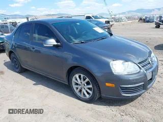 2010 Volkswagen Jetta Limited Edition с VIN 3VWAX7AJ4AM158370, выставлен на аукционе IAAI как лот 42804927 с пробегом 129 801 миль миль и . История ставок и продаж доступна на DreamBid. Изображение 1.
