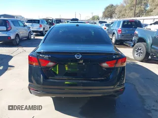 2020 Nissan Altima 2.5 S with VIN 1N4BL4BV2LC209412, listed as a IAAI auction lot 40852991 with 68,656 mi miles. Bid and sale history available at carsss.com. Image 16.