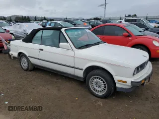 1988 BMW 3 Series z VIN WBABB1304J8271079, wystawiony jako Copart lot #87092254 z przebiegiem 119 119 mil mil oraz Szkoda całkowita • Salvage title. Historia ofert i sprzedaży dostępna na DreamBid. Obrazek 4.