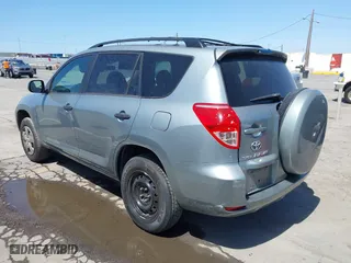 2007 Toyota RAV4 with VIN JTMZD33V875045561, listed as a IAAI auction lot 41965155 with 220,320 mi miles. Bid and sale history available at carsss.com. Image 6.