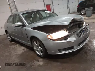 2009 Volvo S80 I6 Turbo with VIN YV1AH992291094101, listed as a IAAI auction lot 41947204 with 137,435 mi miles. Bid and sale history available at carsss.com. Image 1.