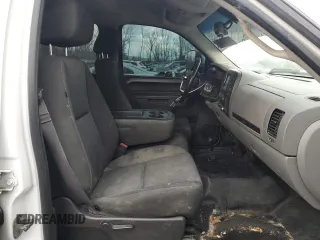 2013 Chevrolet Silverado 1500 LS with VIN 3GCPKREA8DG186967, listed as a Copart auction lot 42909045 with 200,928 mi miles and Salvage Title. Bid and sale history available at DreamBid. Image 7.