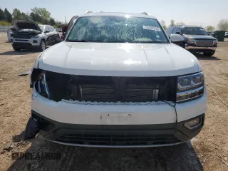 2018 Volkswagen Atlas SEL Premium z VIN 1V2NR2CAXJC539249, wystawiony jako Copart lot #55992035 z przebiegiem 132 814 mil mil oraz Szkoda całkowita • Salvage title. Historia ofert i sprzedaży dostępna na DreamBid. Obrazek 5.