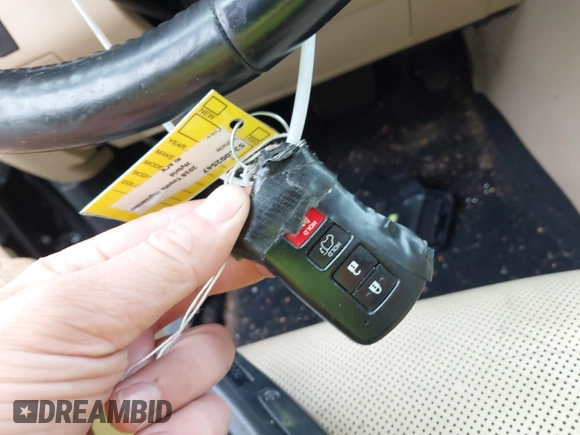 2018 Toyota Highlander Hybrid Limited with VIN 5TDDGRFH1JS050550, listed as a IAAI auction lot 42524426 with 179,408 mi miles and . Bid and sale history available at DreamBid. Image 11.