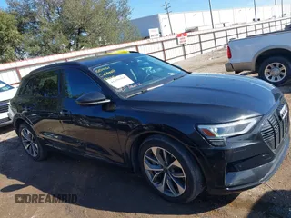 2021 Audi e-tron Premium Plus with VIN WA1LAAGE4MB010570, listed as a IAAI auction lot 41398464 with 67,721 mi miles. Bid and sale history available at carsss.com. Image 14.