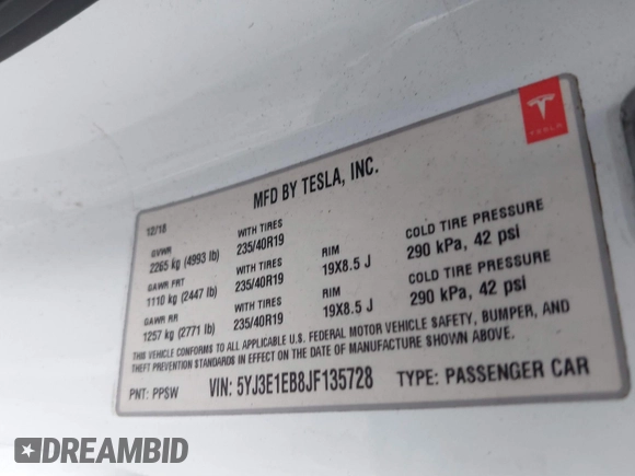 2018 Tesla Model 3 Long Range Battery z VIN 5YJ3E1EB8JF135728, wystawiony jako IAAI lot #41863870 z przebiegiem 124 053 mil mil oraz . Historia ofert i sprzedaży dostępna na DreamBid. Obrazek 9.