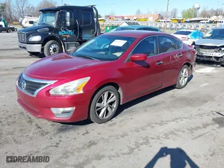 2013 Nissan Altima 2.5 SV with VIN 1N4AL3AP3DN436011, listed as a IAAI auction lot 41864475 with 221,140 mi miles. Bid and sale history available at carsss.com. Image 2.