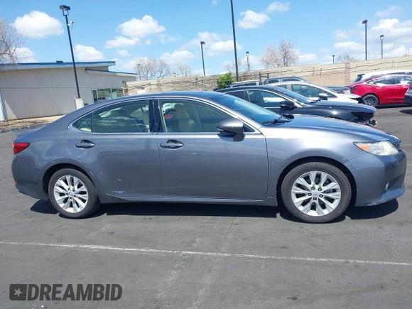 2013 Lexus ES 300h with VIN JTHBW1GG0D2020225, listed as a IAAI auction lot 41949955 with 100,052 mi miles and . Bid and sale history available at DreamBid. Image 13.
