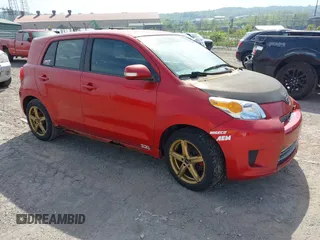 2008 Scion xD z VIN JTKKU104X8J002648, wystawiony jako IAAI lot #42250330 z przebiegiem 184 000 mil mil oraz . Historia ofert i sprzedaży dostępna na DreamBid. Obrazek 1.