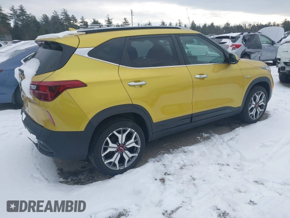 2021 Kia Seltos SX with VIN KNDETCA28M7166732, listed as a IAAI auction lot 41261289 with 35,979 mi miles. Bid and sale history available at carsss.com. Image 4.