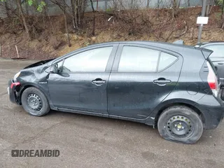 2015 Toyota Prius One z VIN JTDKDTB30F1101631, wystawiony jako IAAI lot #42331068 z przebiegiem 156 631 mil mil oraz . Historia ofert i sprzedaży dostępna na DreamBid. Obrazek 15.