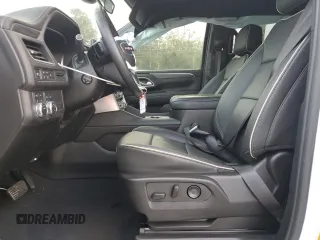 2024 GMC Yukon XL SLT with VIN 1GKS2GKD2RR218983, listed as a Copart auction lot 86210034 with 14,489 mi miles and Salvage Title. Bid and sale history available at carsss.com. Image 7.