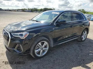 2024 Audi Q3 S line Premium z VIN WA1DECF31R1047951, wystawiony jako Copart lot #56730715 z przebiegiem 19 391 mil mil oraz Szkoda całkowita • Salvage title. Historia ofert i sprzedaży dostępna na DreamBid. Obrazek 1.
