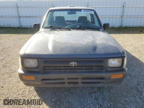 1994 Toyota Pickup with VIN JT4RN81A0R5189862, listed as a Copart auction lot 48068445 with 276,021 mi miles and Salvage title. Bid and sale history available at DreamBid. Image 5.