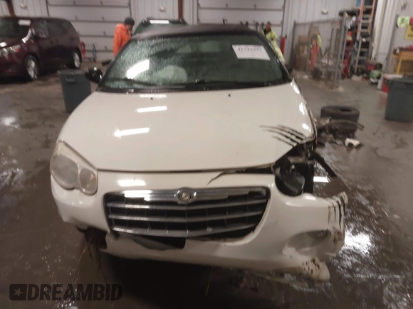 2005 Chrysler Sebring Limited with VIN 1C3EL65R55N627833, listed as a IAAI auction lot 41722397 with 61,742 mi miles and . Bid and sale history available at DreamBid. Image 12.
