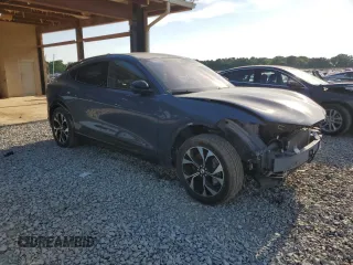 2021 Ford Mustang Mach-E Premium z VIN 3FMTK3SU2MMA27515, wystawiony jako Copart lot #53395195 z przebiegiem 68 826 mil mil oraz Szkoda całkowita • Salvage title. Historia ofert i sprzedaży dostępna na DreamBid. Obrazek 4.