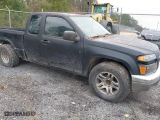 2004 Chevrolet Colorado LS Z85 with VIN 1GCCS198648176029, listed as a IAAI auction lot 41269418 with 198,985 mi miles. Bid and sale history available at carsss.com. Image 1.