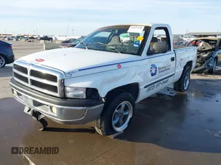 2001 Dodge 1500 z VIN 1B7HC16Y71S176840, wystawiony jako IAAI lot #41825038 z przebiegiem 136 410 mil mil oraz . Historia ofert i sprzedaży dostępna na DreamBid. Obrazek 2.