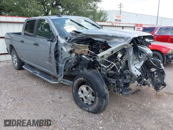 2024 Ram 2500 Big Horn z VIN 3C6UR5DL8RG343566, wystawiony jako IAAI lot #42526456 z przebiegiem Nie podano mil oraz . Historia ofert i sprzedaży dostępna na DreamBid. Obrazek 1.