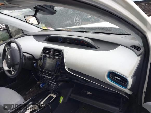 2018 Toyota Prius Two with VIN JTDKARFU8J3059124, listed as a IAAI auction lot 41709364 with 79,982 mi miles. Bid and sale history available at carsss.com. Image 5.