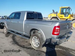 2019 Ram 2500 Laramie with VIN 3C6UR5NL5KG701954, listed as a IAAI auction lot 41030753 with 183,756 mi miles. Bid and sale history available at carsss.com. Image 3.