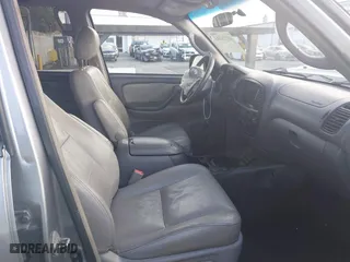 2006 Toyota Sequoia SR5 with VIN 5TDZT34A36S283826, listed as a IAAI auction lot 41724243 with 147,787 mi miles. Bid and sale history available at carsss.com. Image 5.