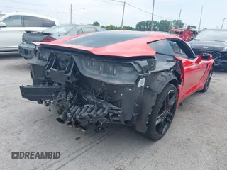 2019 Chevrolet Corvette 1LT z VIN 1G1YB2D7XK5120595, wystawiony jako IAAI lot #42592986 z przebiegiem 38 522 mil mil oraz . Historia ofert i sprzedaży dostępna na DreamBid. Obrazek 4.