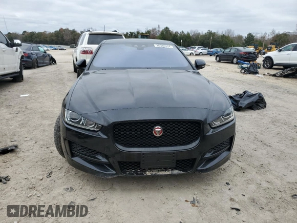 2018 Jaguar XE 35t R-Sport with VIN SAJAL4EV4JCP22662, listed as a Copart auction lot 86383354 with 0 mi miles and Salvage Title. Bid and sale history available at carsss.com. Image 5.