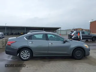 2015 Nissan Altima S z VIN 1N4AL3AP3FC223445, wystawiony jako IAAI lot #42157455 z przebiegiem 173 024 mil mil oraz . Historia ofert i sprzedaży dostępna na DreamBid. Obrazek 14.