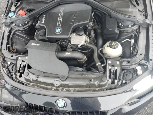 2017 BMW 3 Series 320i xDrive z VIN WBA8A3C34HA067209, wystawiony jako Copart lot #61074805 z przebiegiem 93 838 mil mil oraz Szkoda całkowita • Salvage title. Historia ofert i sprzedaży dostępna na DreamBid. Obrazek 11.