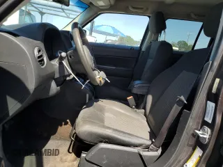 2014 Jeep Patriot Sport with VIN 1C4NJPBA2ED758827, listed as a Copart auction lot 55464545 with 111,385 mi miles and Clean Title. Bid and sale history available at carsss.com. Image 7.