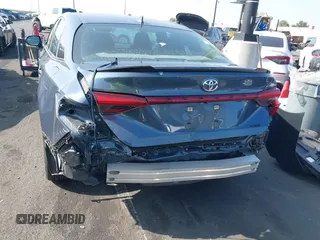 2019 Toyota Avalon XLE z VIN 4T1BZ1FB5KU030812, wystawiony jako IAAI lot #41498998 z przebiegiem 31 986 mil mil oraz . Historia ofert i sprzedaży dostępna na DreamBid. Obrazek 6.