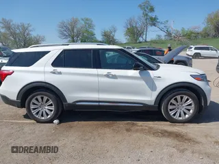 2020 Ford Explorer Limited z VIN 1FMSK8FH2LGC81613, wystawiony jako IAAI lot #42227881 z przebiegiem 135 808 mil mil oraz . Historia ofert i sprzedaży dostępna na DreamBid. Obrazek 14.
