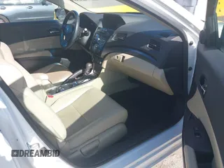 2013 Acura ILX Technology z VIN 19VDE1F73DE018446, wystawiony jako IAAI lot #42486503 z przebiegiem 76 249 mil mil oraz . Historia ofert i sprzedaży dostępna na DreamBid. Obrazek 5.
