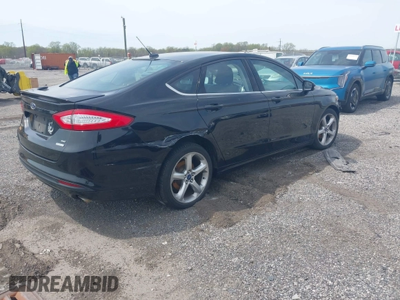 2016 Ford Fusion SE with VIN 3FA6P0HD6GR170697, listed as a IAAI auction lot 42076822 with 114,477 mi miles. Bid and sale history available at carsss.com. Image 4.