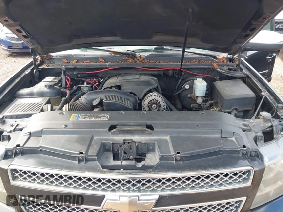 2008 Chevrolet Suburban 3LT with VIN 1GNFC16J08J199636, listed as a IAAI auction lot 42647109 with 201,233 mi miles and . Bid and sale history available at DreamBid. Image 10.