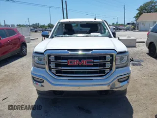 2017 GMC Sierra 1500 SLT z VIN 3GTU2NEC9HG506851, wystawiony jako IAAI lot #42160982 z przebiegiem 188 220 mil mil oraz . Historia ofert i sprzedaży dostępna na DreamBid. Obrazek 12.