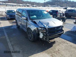 2019 Dodge Grand Caravan SE with VIN 2C4RDGBG6KR615627, listed as a IAAI auction lot 41305125 with 42,658 mi miles and . Bid and sale history available at DreamBid. Image 1.