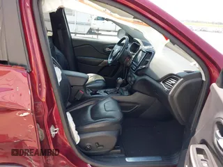 2019 Jeep Cherokee Limited with VIN 1C4PJMDX1KD322345, listed as a IAAI auction lot 42471638 with 36,031 mi miles and . Bid and sale history available at DreamBid. Image 5.