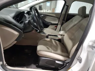2017 Ford Focus SE with VIN 1FADP3F26HL243335, listed as a Copart auction lot 61010065 with 177,890 mi miles and Clean title. Bid and sale history available at DreamBid. Image 7.